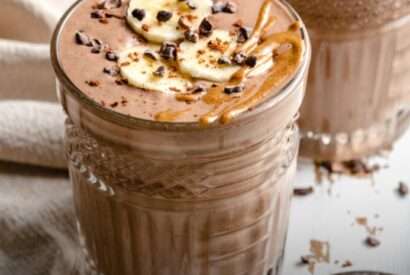 Thumbnail for How to Make a Healthy Chocolate Smoothie